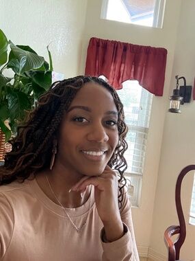 Meet your Posher, Nyla